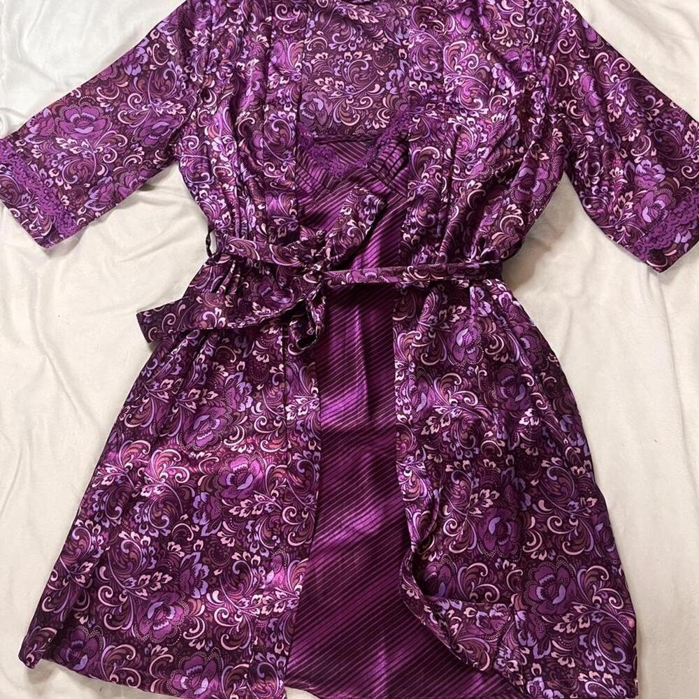 George Purple Paisley Satin 2-Piece Robe + Chemise Set Size M Like New